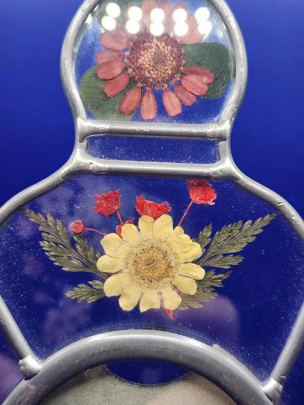 Vintage French Country Style Glass Photo Frame W/Pressed Flowers & Pewter Finish